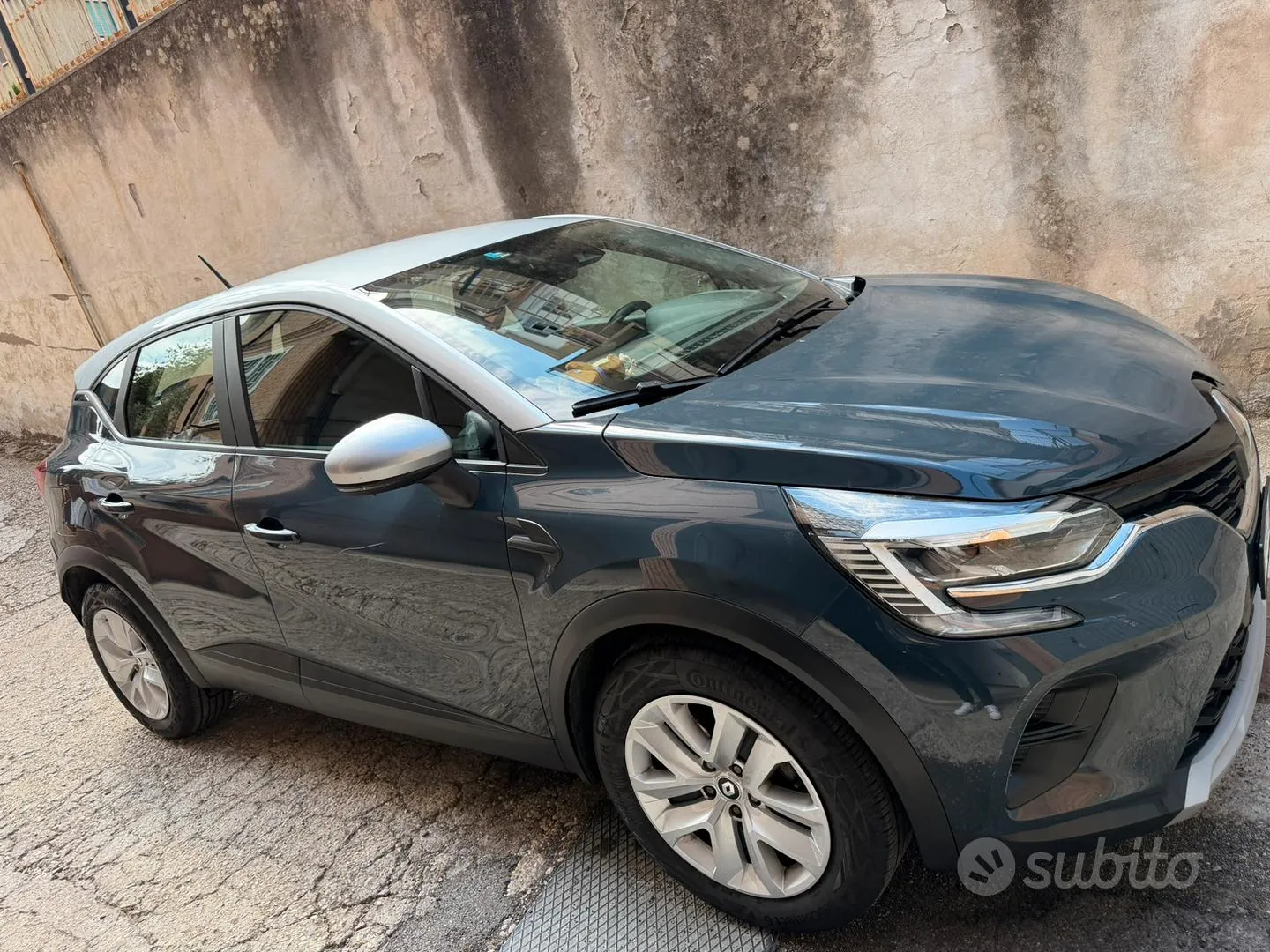 Renault Captur 2023 photo 3