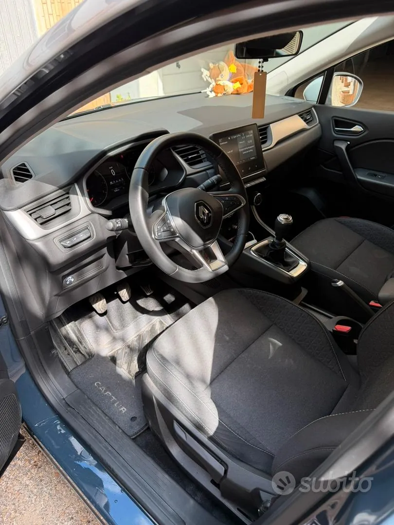 Renault Captur 2023 photo 5