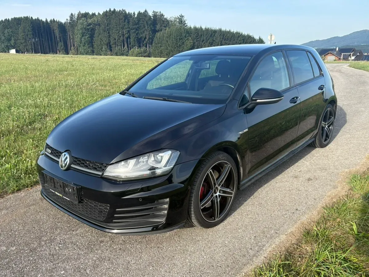 Volkswagen Golf 2015 photo 2