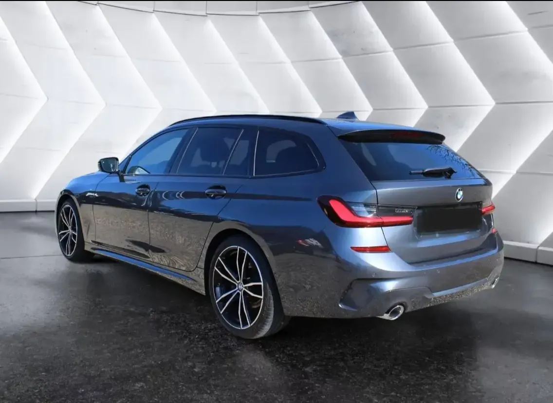 BMW 3 Series 2021 photo 3