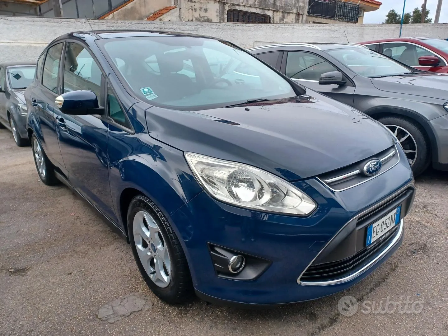 Ford C-Max 2011 photo 2