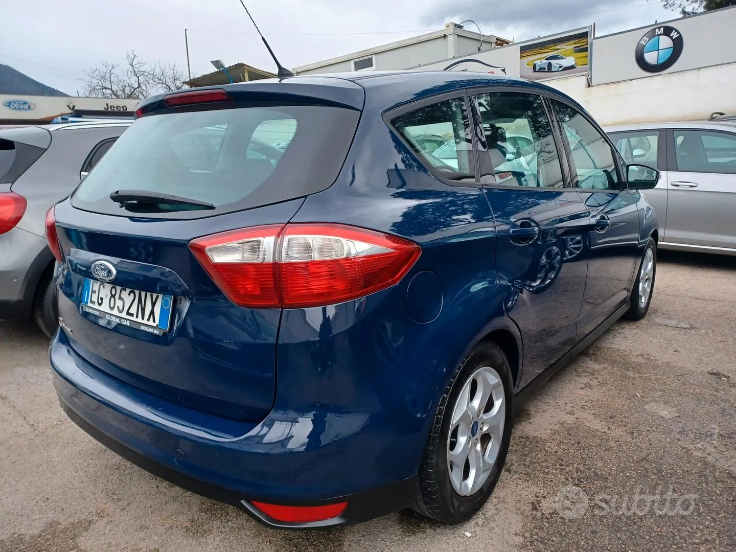 Ford C-Max 2011 photo 4