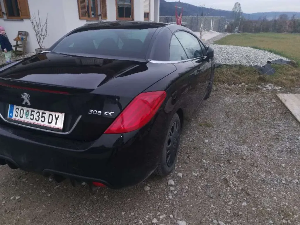 Peugeot 308 2011 photo 2