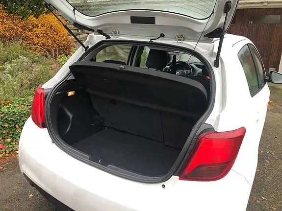 Toyota Yaris 2017 photo 4