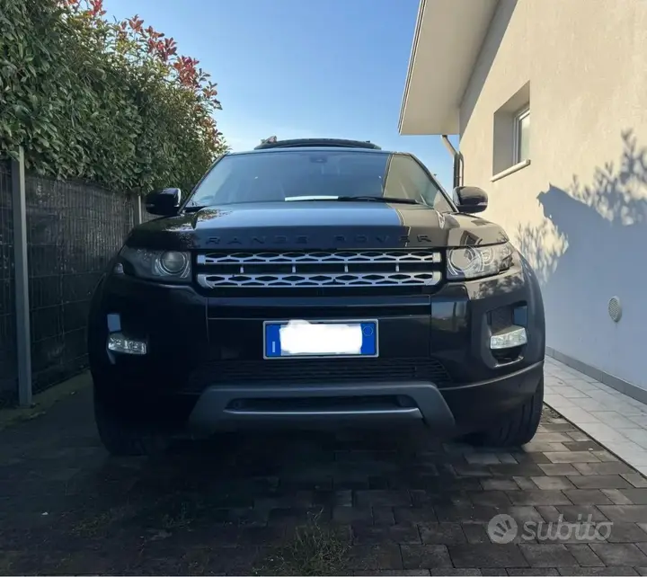 Land Rover Evoque 2011 photo 2