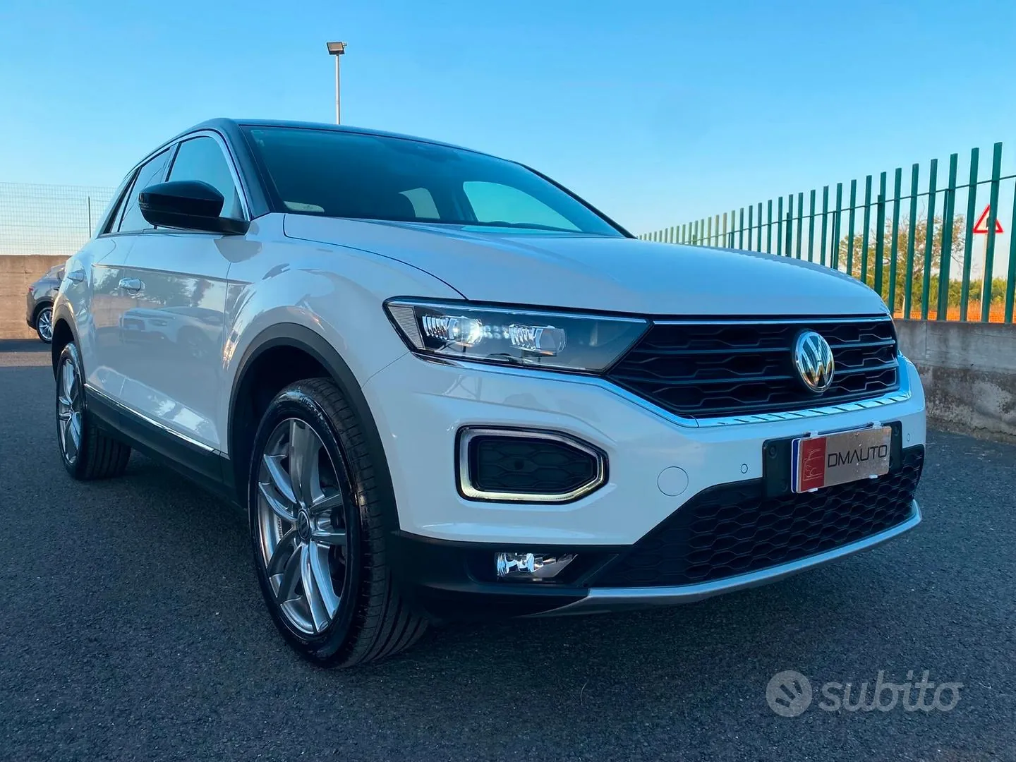 Volkswagen T-Roc 2019 photo 2
