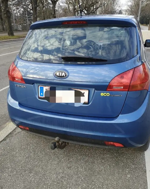 Kia Venga 2013 photo 3