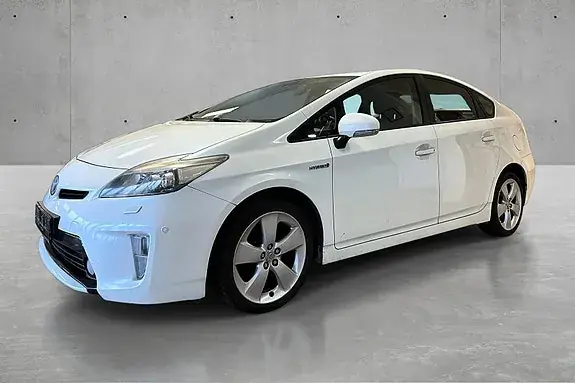 Toyota Prius 2012 photo 2