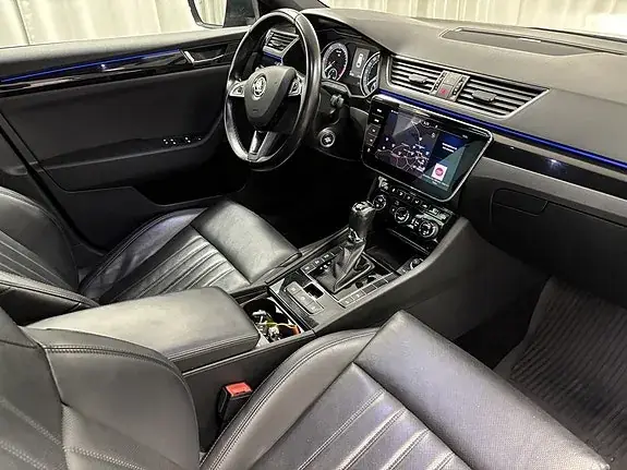 Skoda Superb 2018 photo 4
