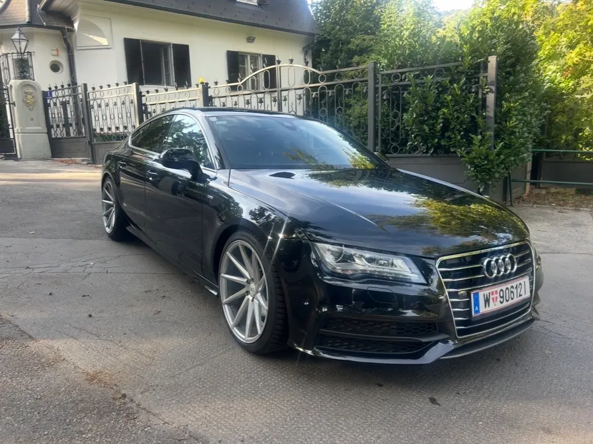 Audi A7 2011 photo 3