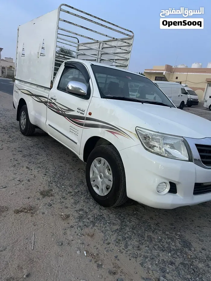 Toyota Hilux 2015 photo 2