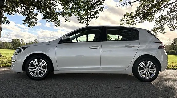 Peugeot 308 2015 photo 2