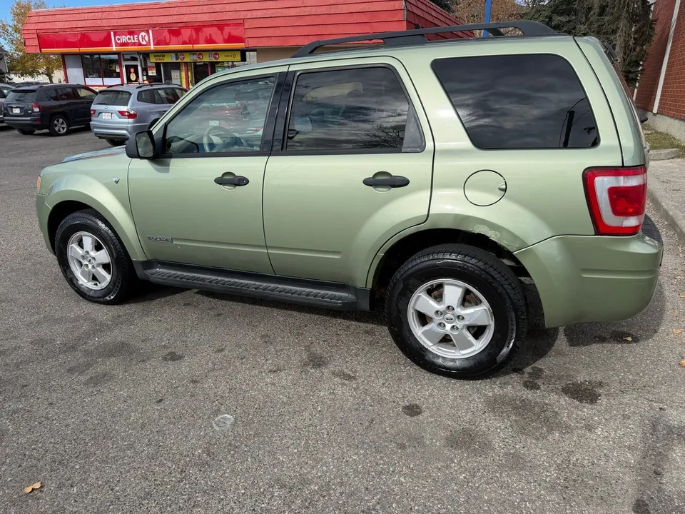 Ford Escape 2008 photo 3