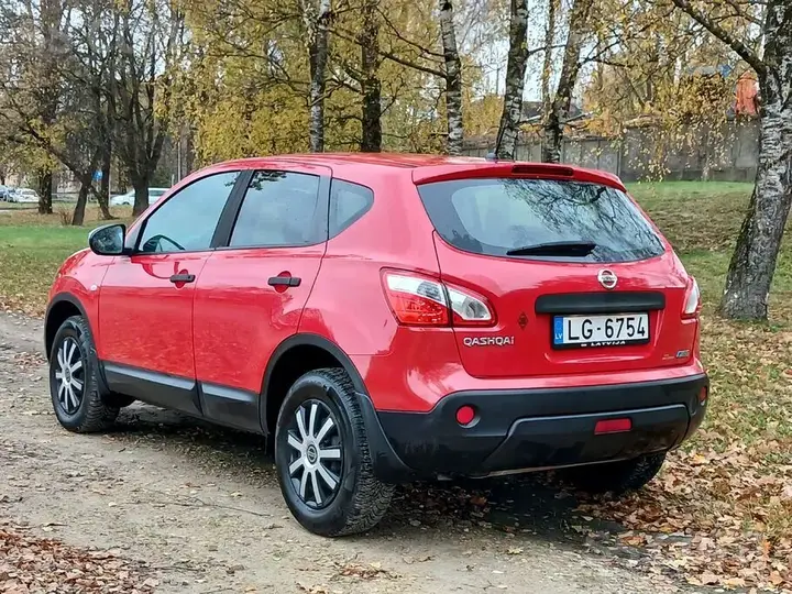 Nissan Qashqai 2011 photo 3