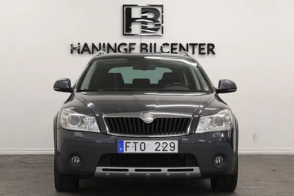 Skoda Octavia Scout 2010 photo 2
