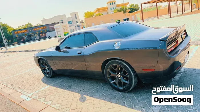 Dodge Challenger 2017 photo 5