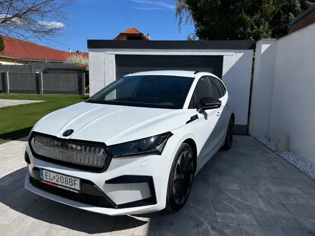 Skoda Enyaq 2022 photo 2