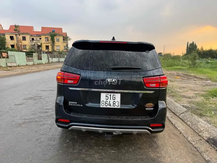 Kia Sedona 2018 photo 3