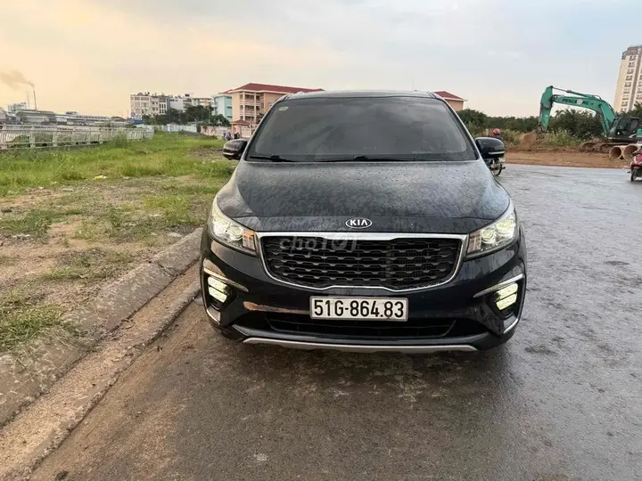 Kia Sedona 2018 photo 2