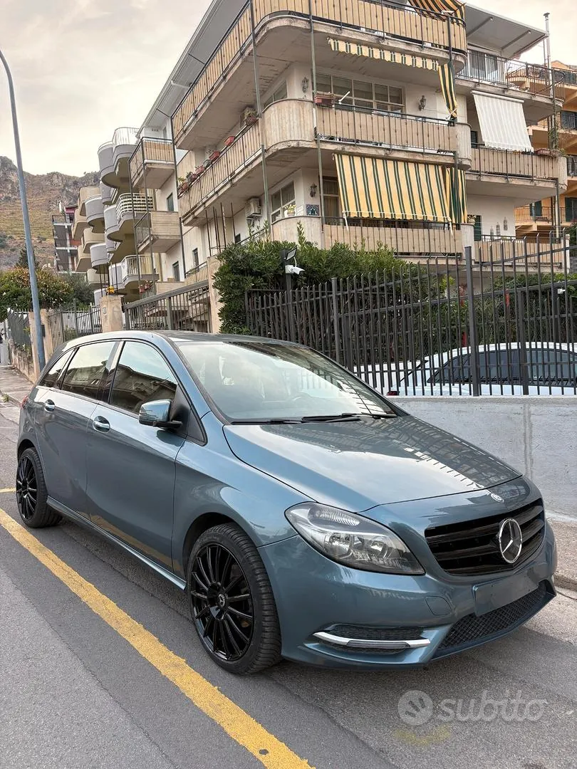 Mercedes-Benz B