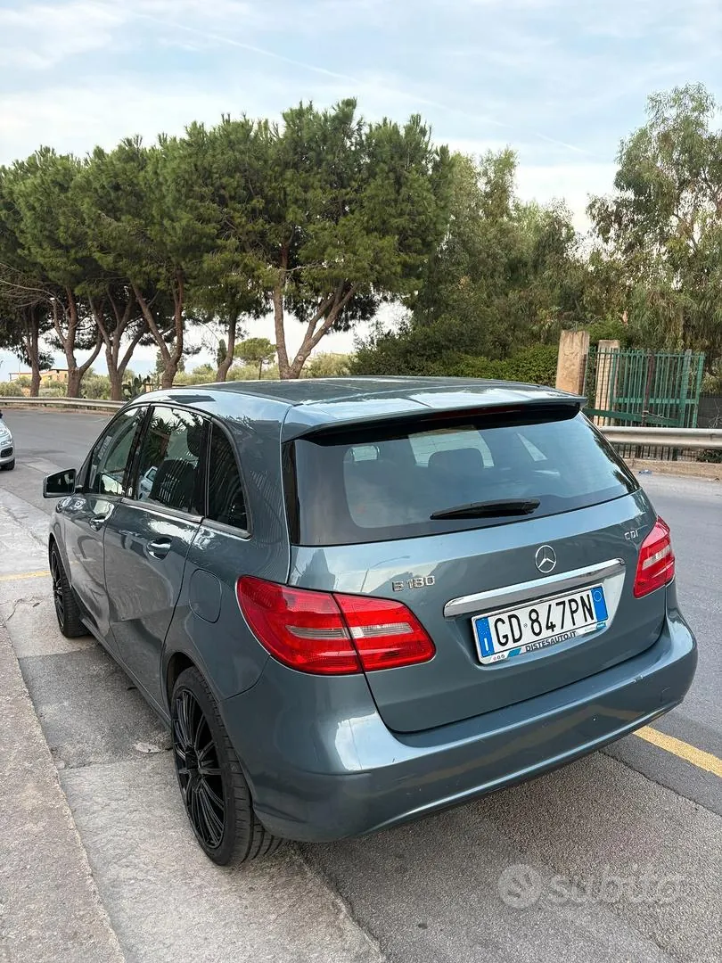 Mercedes-Benz B 2013 photo 4