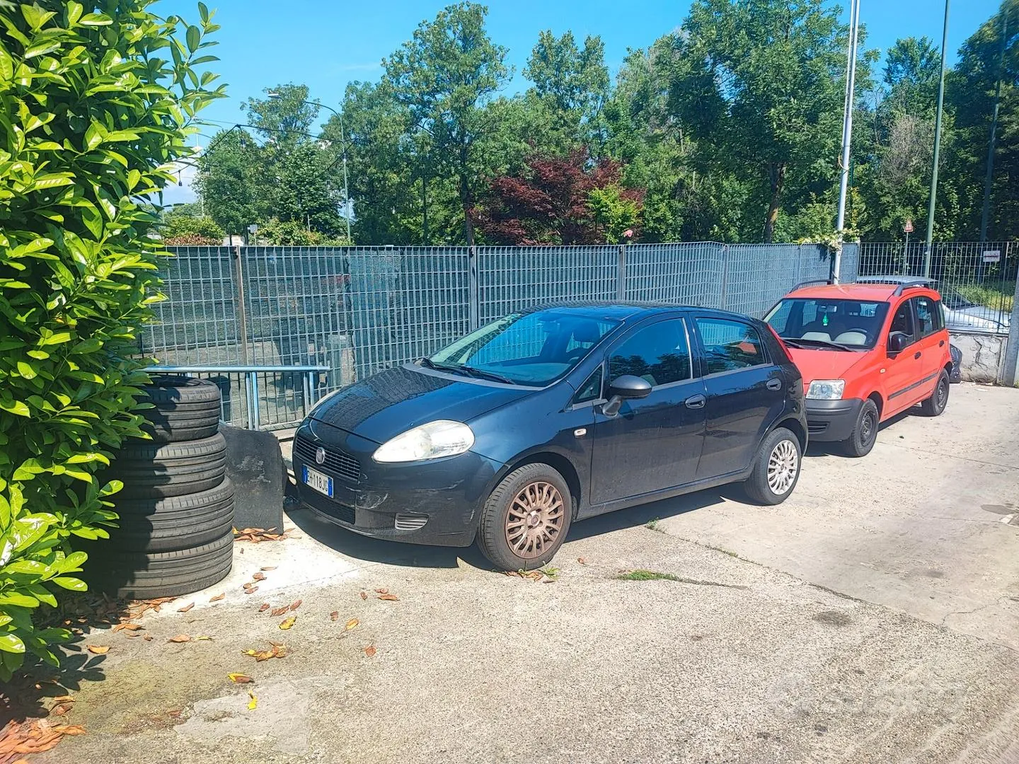 Fiat Grande Punto 2011 photo 2