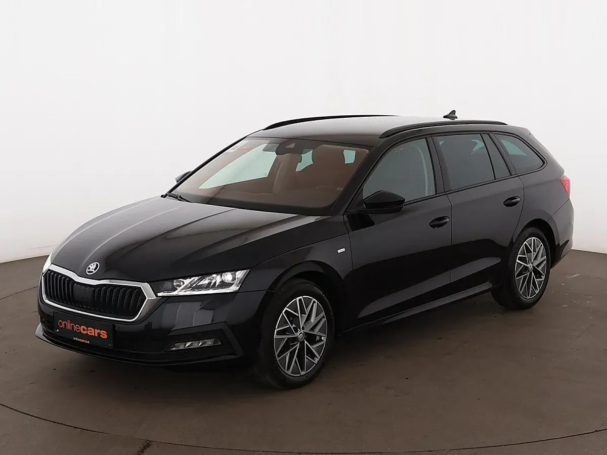 Skoda Octavia 2023 photo 2