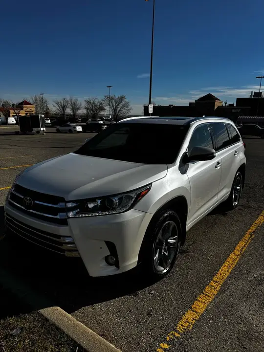 Toyota Highlander 2018 photo 2