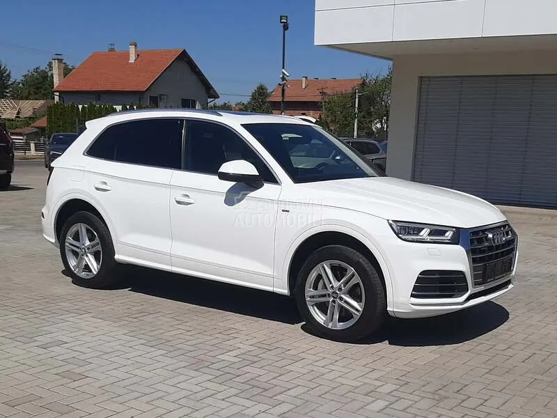 Audi Q5 2017 photo 2