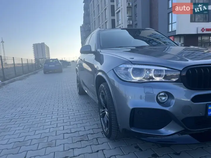 BMW X5 2015 photo 2