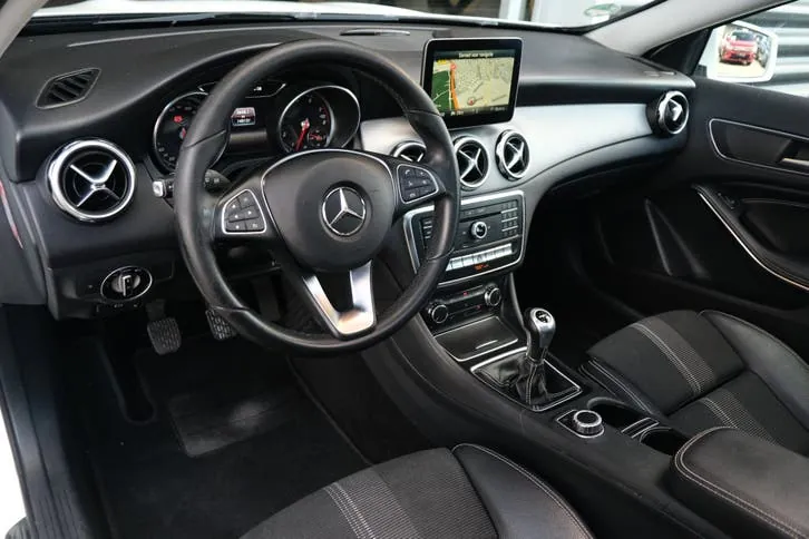 Mercedes-Benz Gla 2017 photo 3