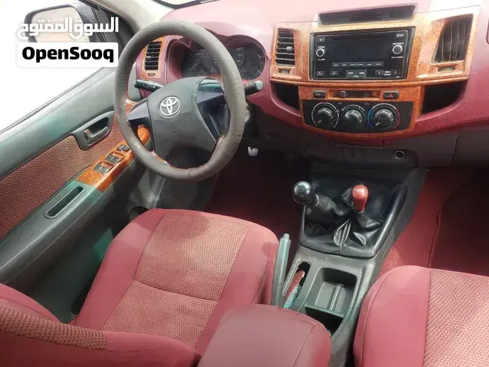 Toyota Hilux 2015 photo 3