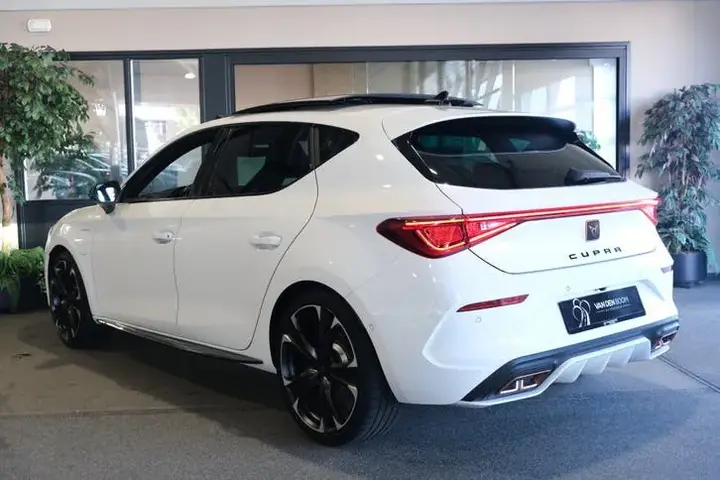Cupra Leon 2022 photo 2