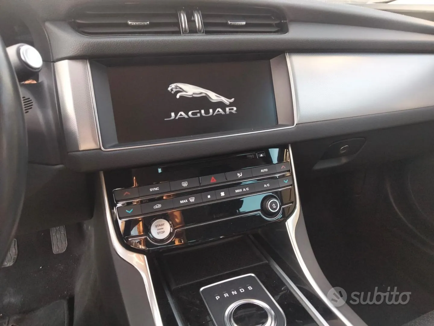 Jaguar Xf 2017 photo 4