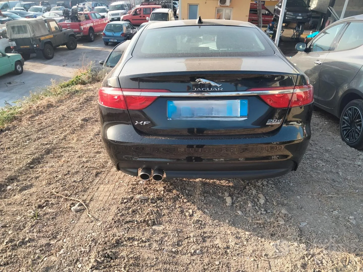 Jaguar Xf 2017 photo 3