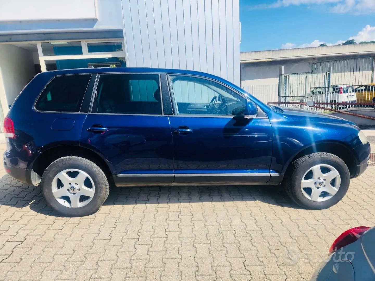 Volkswagen Touareg 2005 photo 2