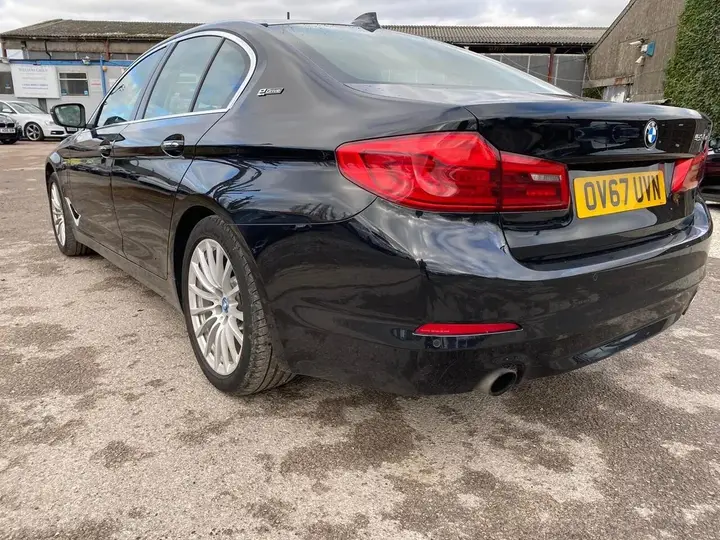 BMW 5 Series 2017 photo 2