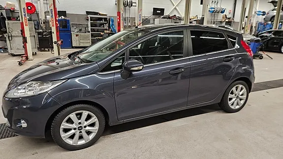 Ford Fiesta 2011 photo 3