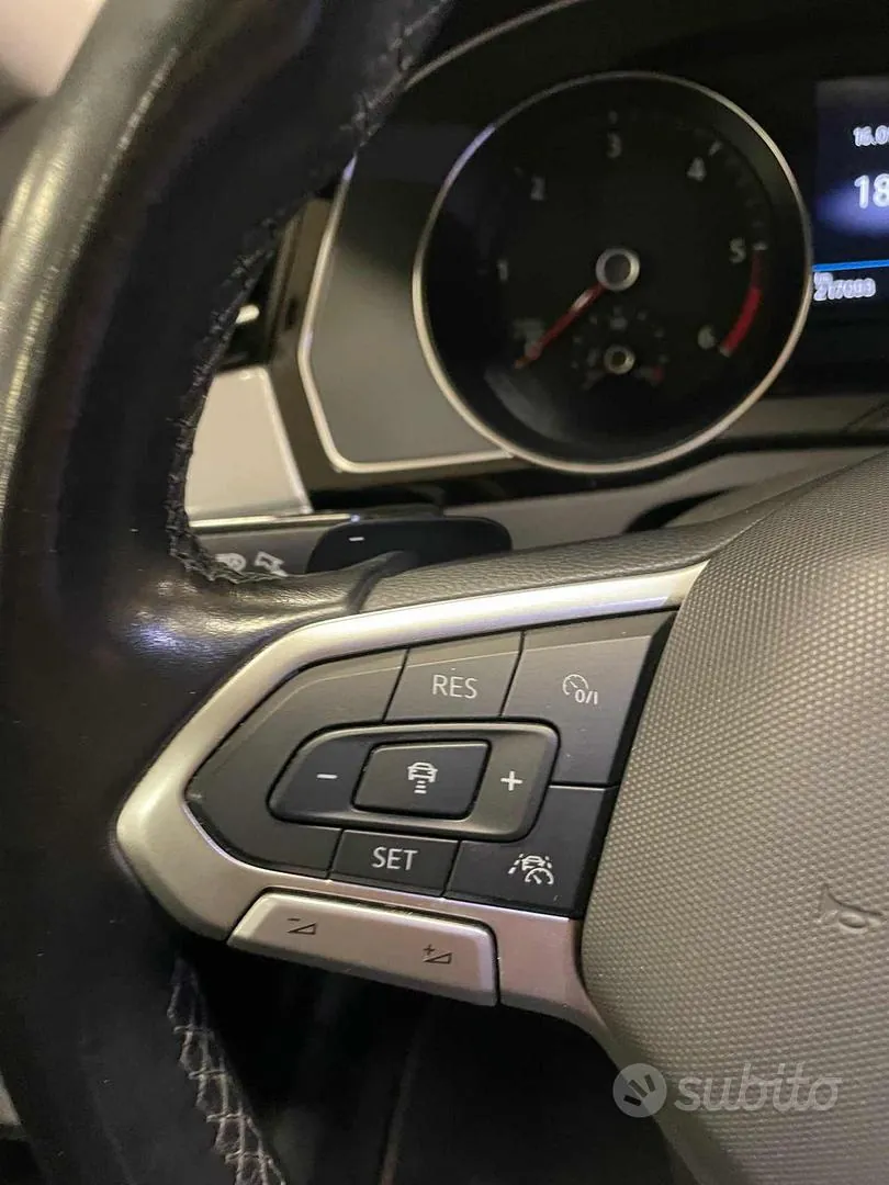 Volkswagen Passat 2021 photo 3