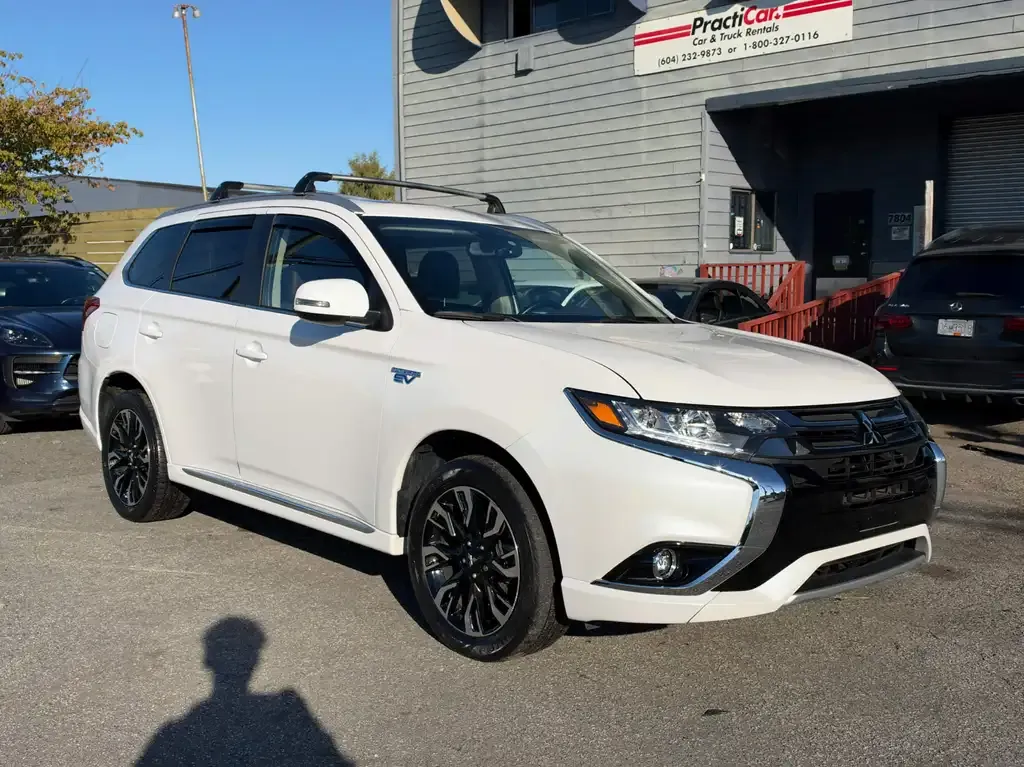 Mitsubishi Outlander 2018 photo 3