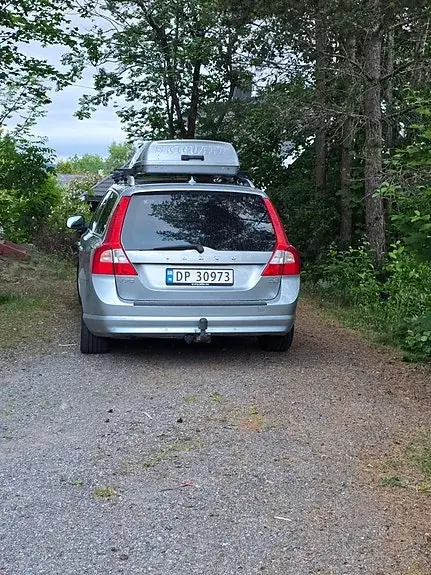 Volvo V70 2013 photo 2