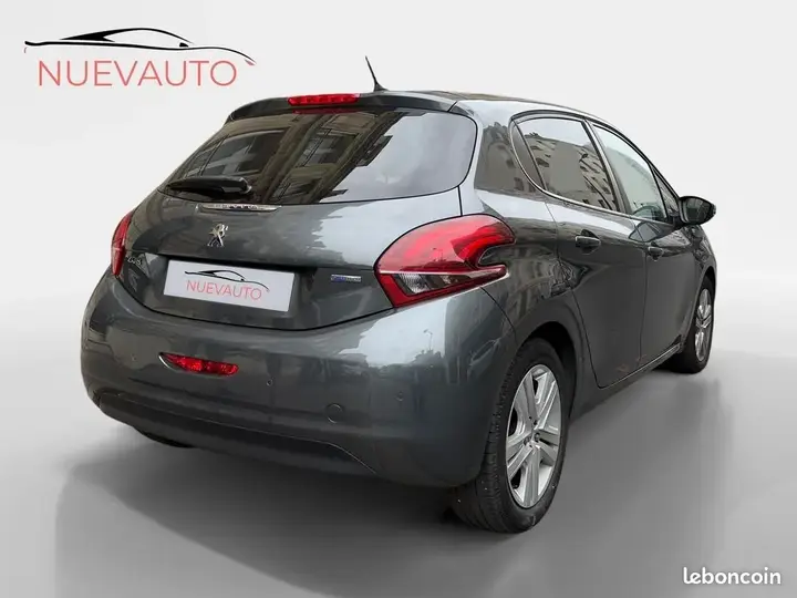 Peugeot 208 2016 photo 5