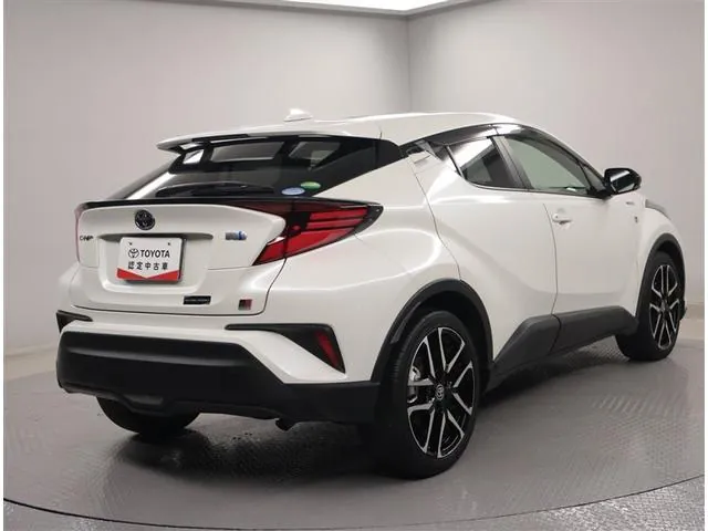 Toyota C-Hr 2020 photo 3