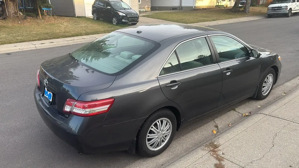 Toyota Camry 2011 photo 2