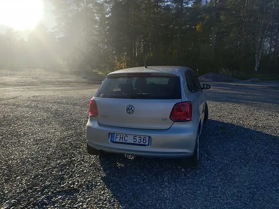 Volkswagen Polo 2012 photo 5