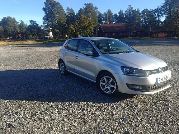 Volkswagen Polo 2012 photo 3