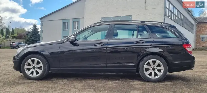 Mercedes-Benz C-Class 2009 photo 2