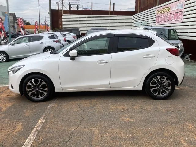 Mazda Demio 2016 photo 5