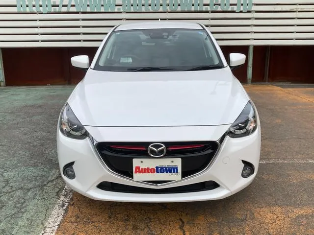 Mazda Demio 2016 photo 4