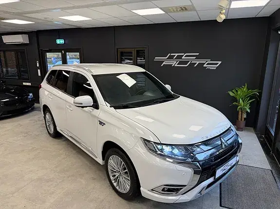 Mitsubishi Outlander 2019 photo 3